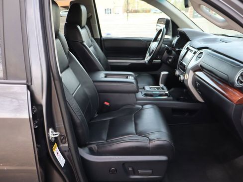 Used 2017 Toyota Tundra Limited image 23