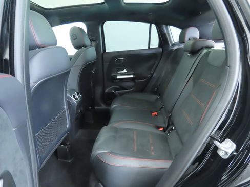 Certified 2025 Mercedes-Benz GLA 250 image 21