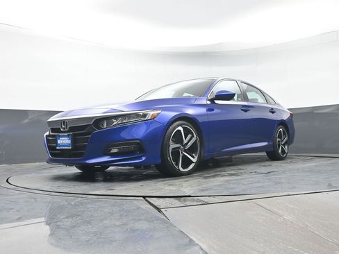 Used 2018 Honda Accord Sport image 26