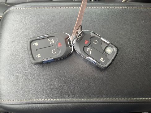 Used 2019 GMC Acadia Denali w/ Technology Package image 28