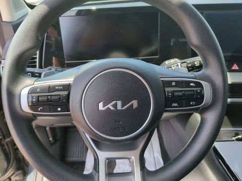 Used 2023 Kia Sportage LX FWD image 22