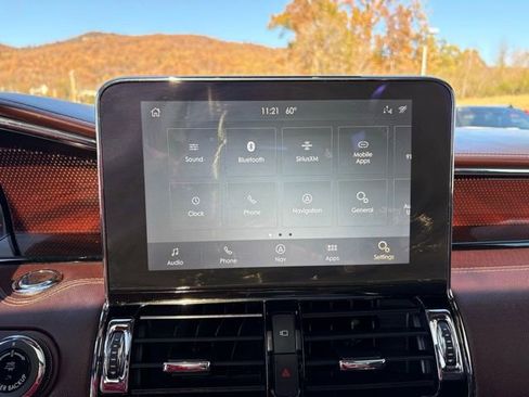 Used 2020 Lincoln Navigator L Black Label w/ Cargo Convenience Package image 16