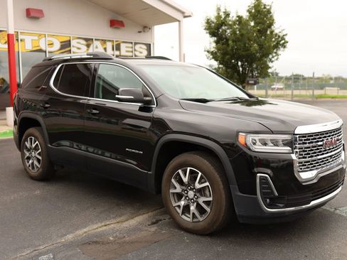Used 2020 GMC Acadia SLE w/ Driver Convenience Package image 3