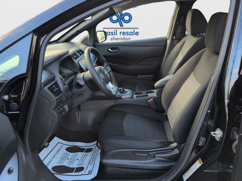 Used 2024 Nissan Leaf S image 10