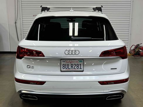 Used 2021 Audi Q5 e Premium w/ Convenience Package AWD/4WD image 17