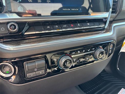 Certified 2025 Chevrolet Silverado 1500 RST image 17