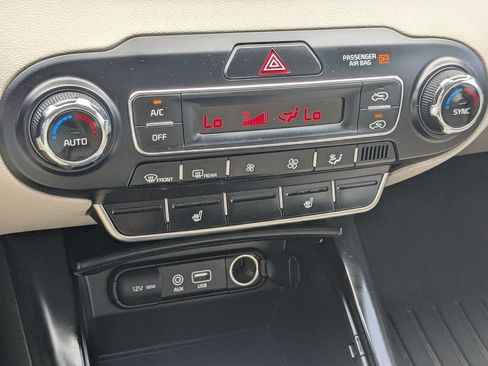 Used 2020 Kia Sorento LX w/ LX I4 Convenience Package FWD image 23