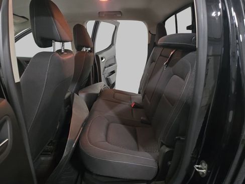 Used 2018 GMC Canyon SLE image 15