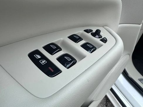 Certified 2024 Volvo XC90 B6 Plus w/ Protection Package Premier AWD/4WD image 19