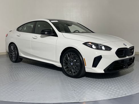 Used 2025 BMW M235i xDrive w/ M Performance Package image 7