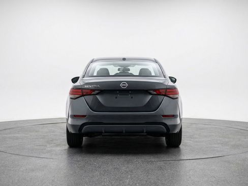Used 2025 Nissan Sentra SV image 7