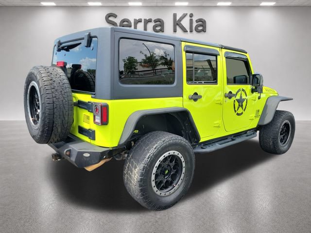 Used 2016 Jeep Wrangler Unlimited Sahara w/ Connectivity Group AWD/4WD image 5