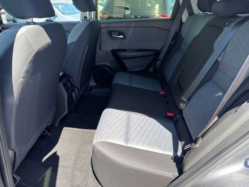 Used 2023 Nissan Rogue SV FWD image 29