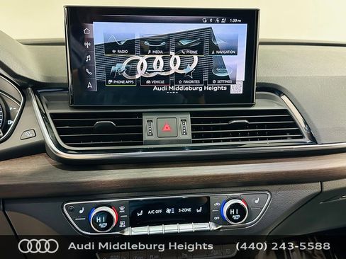 Certified 2023 Audi Q5 2.0T Premium w/ Convenience Package AWD/4WD image 13