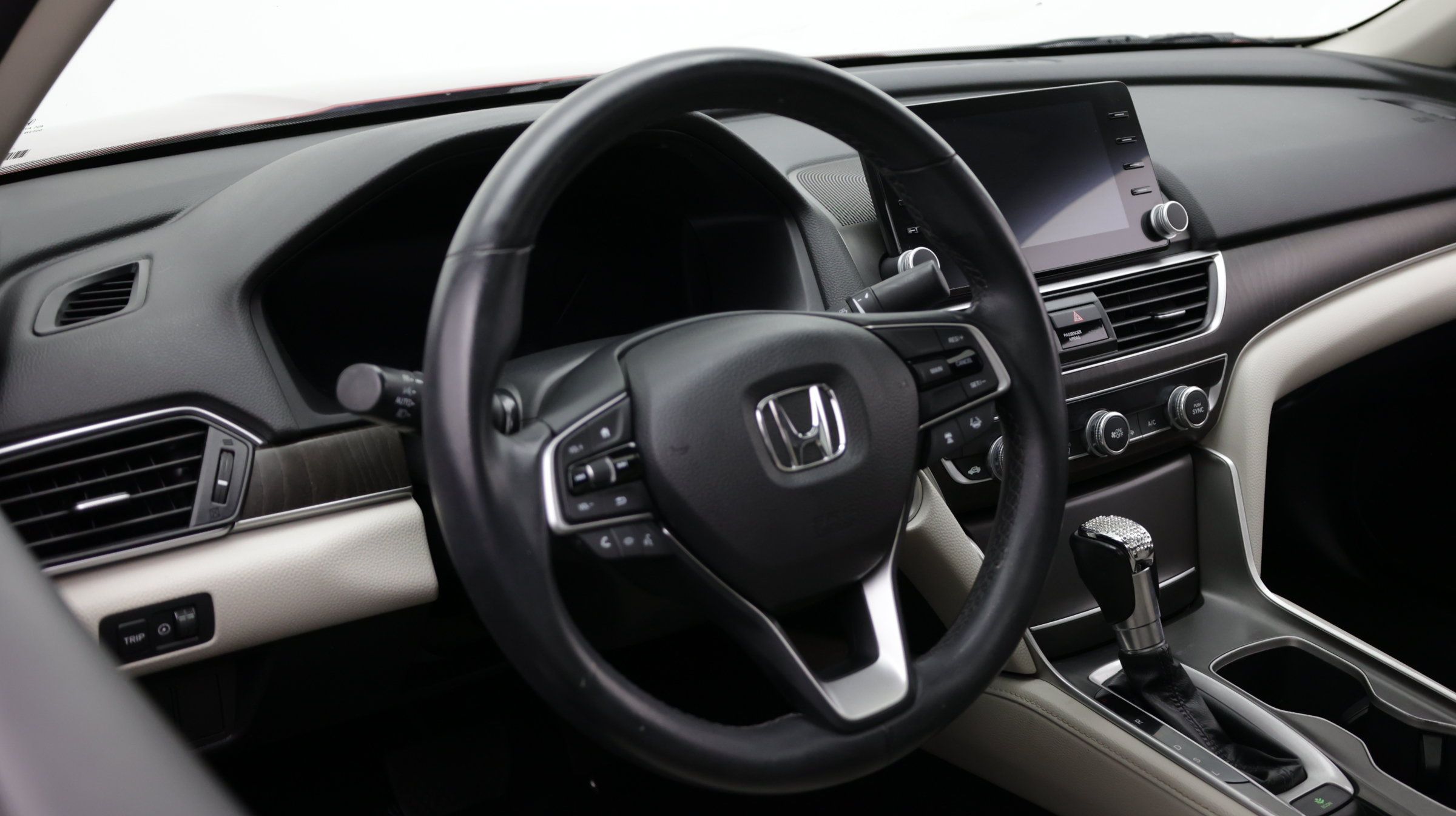 Used 2018 Honda Accord EX-L image 11