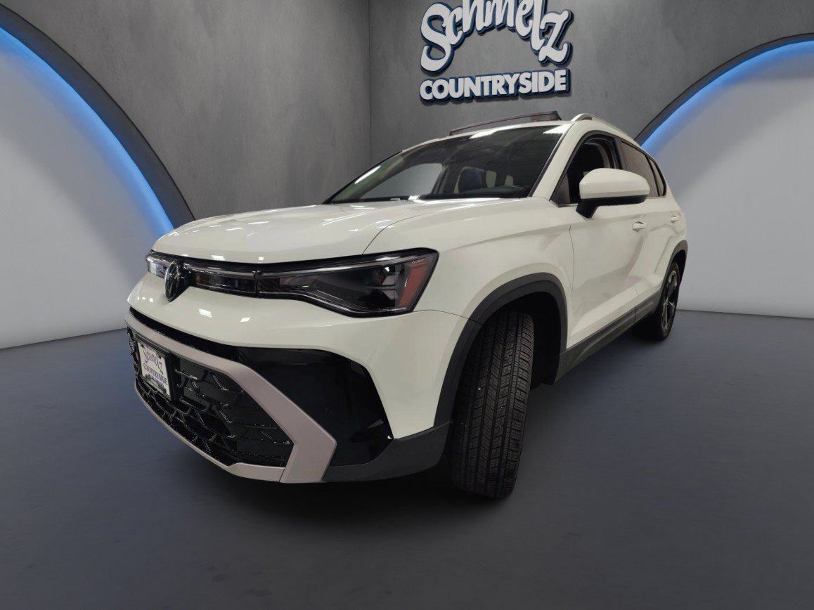 Used 2025 Volkswagen Taos SEL w/ Black Wheel Plus Package AWD/4WD image 9