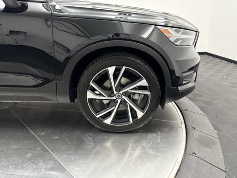Used 2019 Volvo XC40 T5 R-Design AWD/4WD image 10