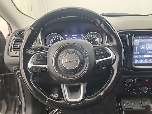 Used 2020 Jeep Compass Limited FWD image 30