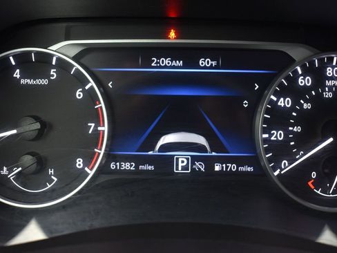 Used 2024 Nissan Sentra SV image 9