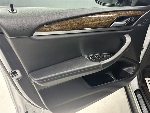 Used 2018 BMW X3 xDrive30i AWD/4WD image 18