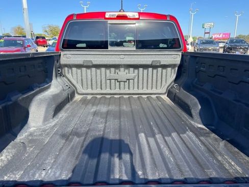 Used 2023 Chevrolet Colorado LT w/ LT Convenience Package image 12