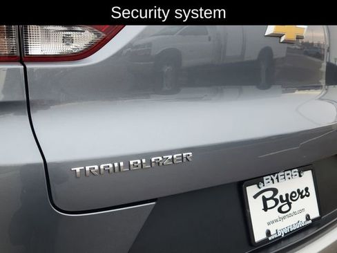 Used 2021 Chevrolet TrailBlazer LT image 30