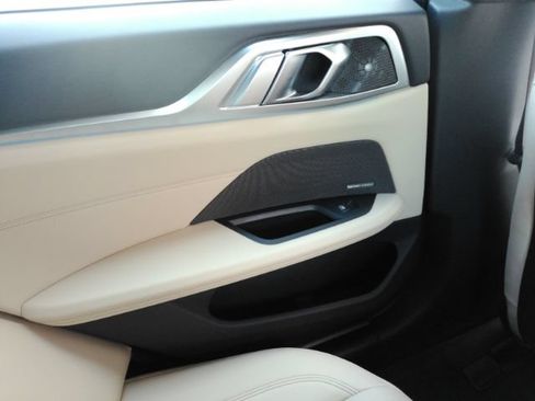 Used 2023 BMW i4 eDrive40 w/ Premium Package RWD image 33