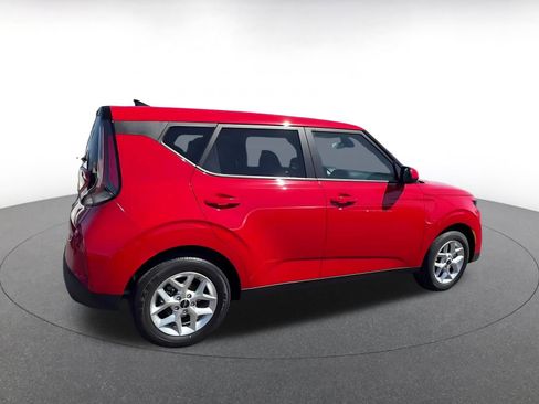 Used 2025 Kia Soul LX w/ LX Technology Package image 15