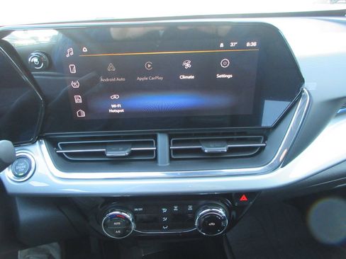 New 2026 Chevrolet Trax LT w/ LPO, Blackout Package image 30