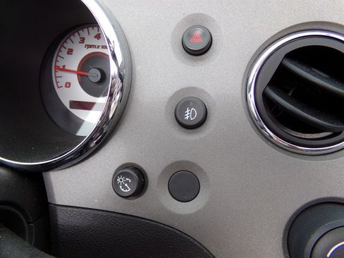 Used 2007 Pontiac Solstice Convertible w/ Premium Package RWD image 58