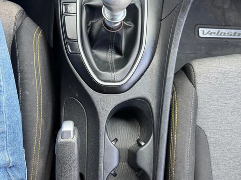 Used 2020 Hyundai Veloster Turbo R-Spec FWD image 23