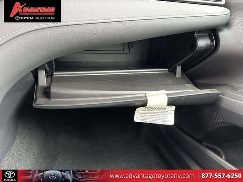 Used 2024 Toyota Camry SE FWD image 38