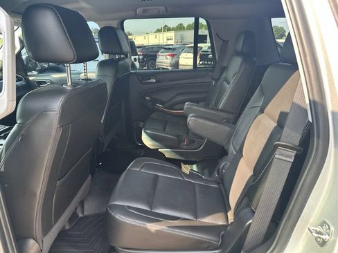 Used 2019 Chevrolet Tahoe Premier RWD image 12