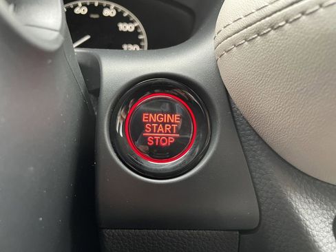 New 2026 Honda HR-V LX image 32