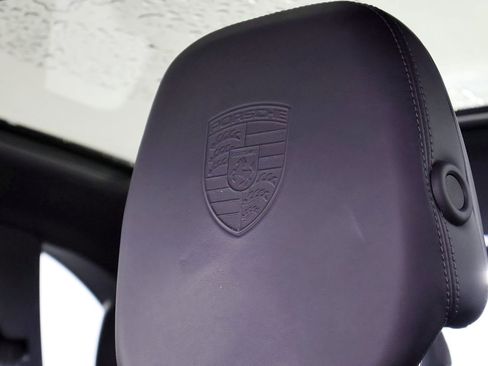 Used 2017 Porsche Cayenne Platinum Edition w/ Premium Package Plus (PJX) image 25