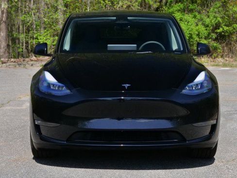 Used 2025 Tesla Model Y Long Range image 5
