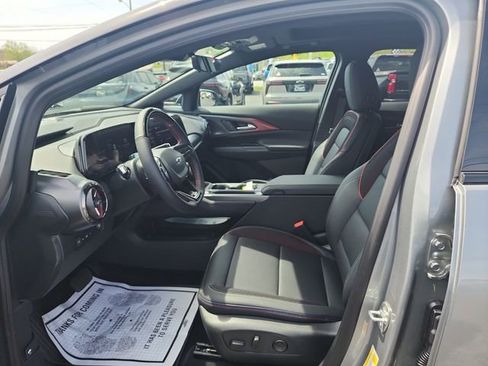 New 2026 Chevrolet Equinox EV RS w/ Active Safety Package 3 AWD/4WD image 19
