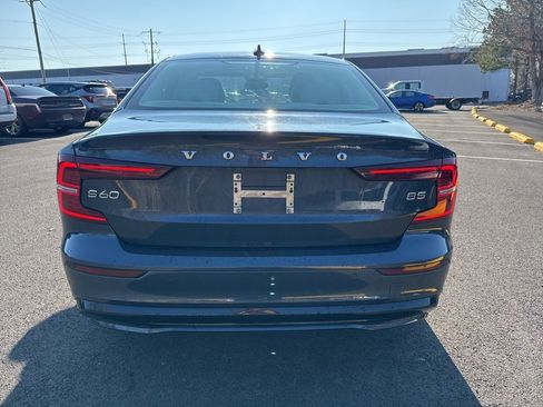 Used 2024 Volvo S60 B5 Plus image 10