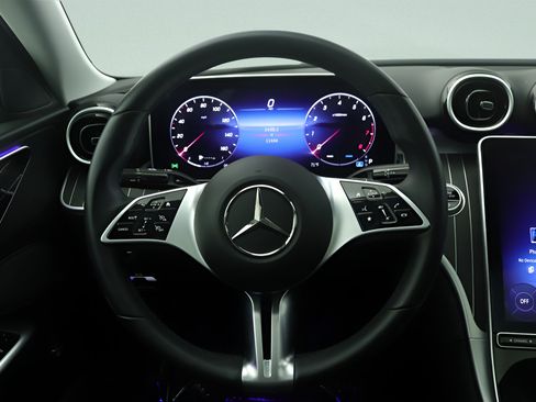 Used 2023 Mercedes-Benz C 300 Sedan image 8