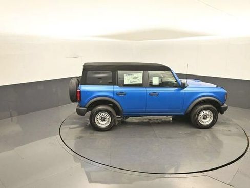 New 2026 Ford Bronco 4-Door AWD/4WD image 24