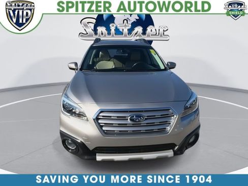 Used 2017 Subaru Outback 2.5i Limited AWD/4WD image 3
