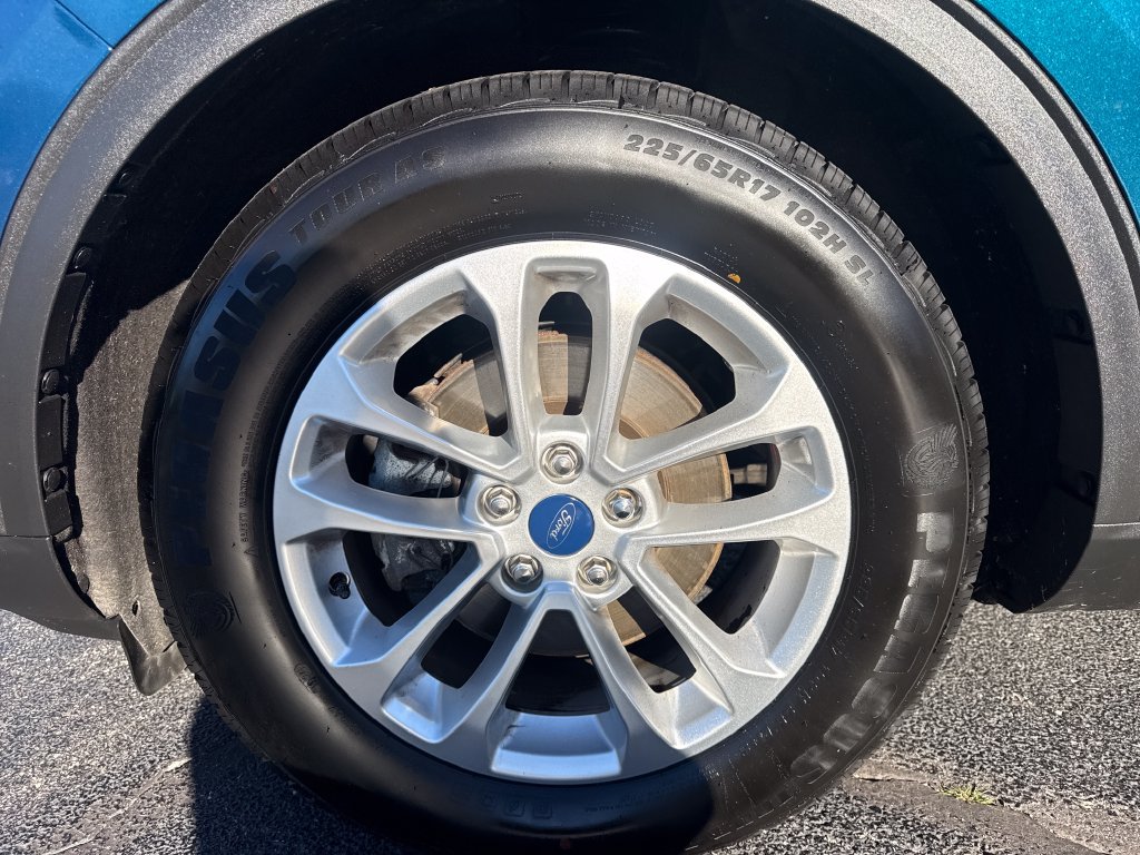 Used 2020 Ford Escape SE FWD image 16