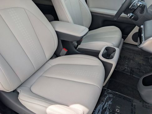 Used 2024 Hyundai Ioniq 5 Limited image 22