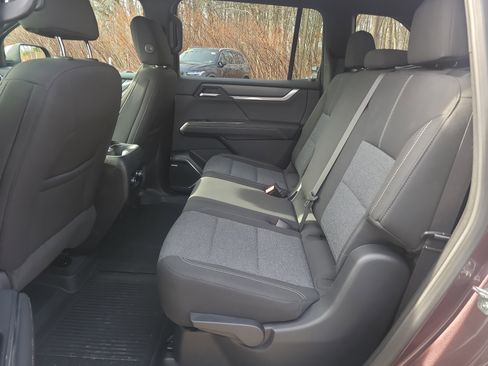 Used 2025 GMC Acadia Elevation w/ LPO, All-Weather Package image 29