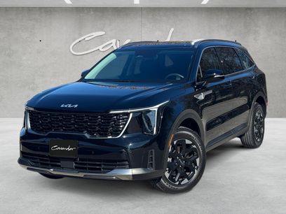 Used 2025 Kia Sorento S w/ Panoramic Sunroof Package