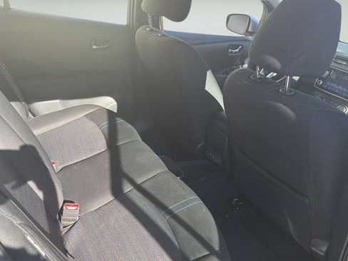 Used 2025 Nissan Leaf S FWD image 11