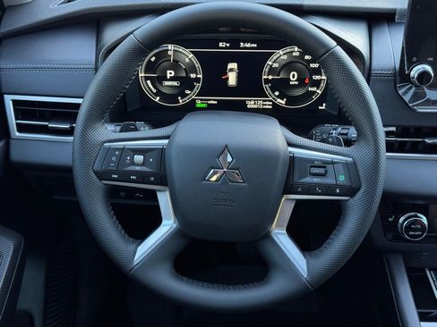 New 2025 Mitsubishi Outlander SE AWD/4WD image 19