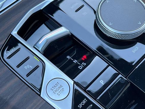 Used 2026 BMW X5 xDrive40i image 24