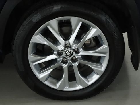 Used 2022 Toyota Highlander Limited AWD/4WD image 49