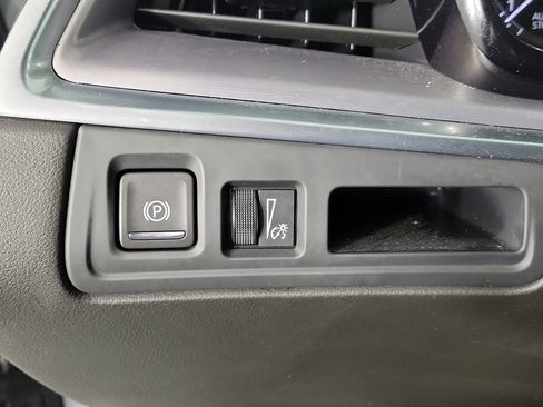 Used 2024 Cadillac XT5 Luxury FWD image 31